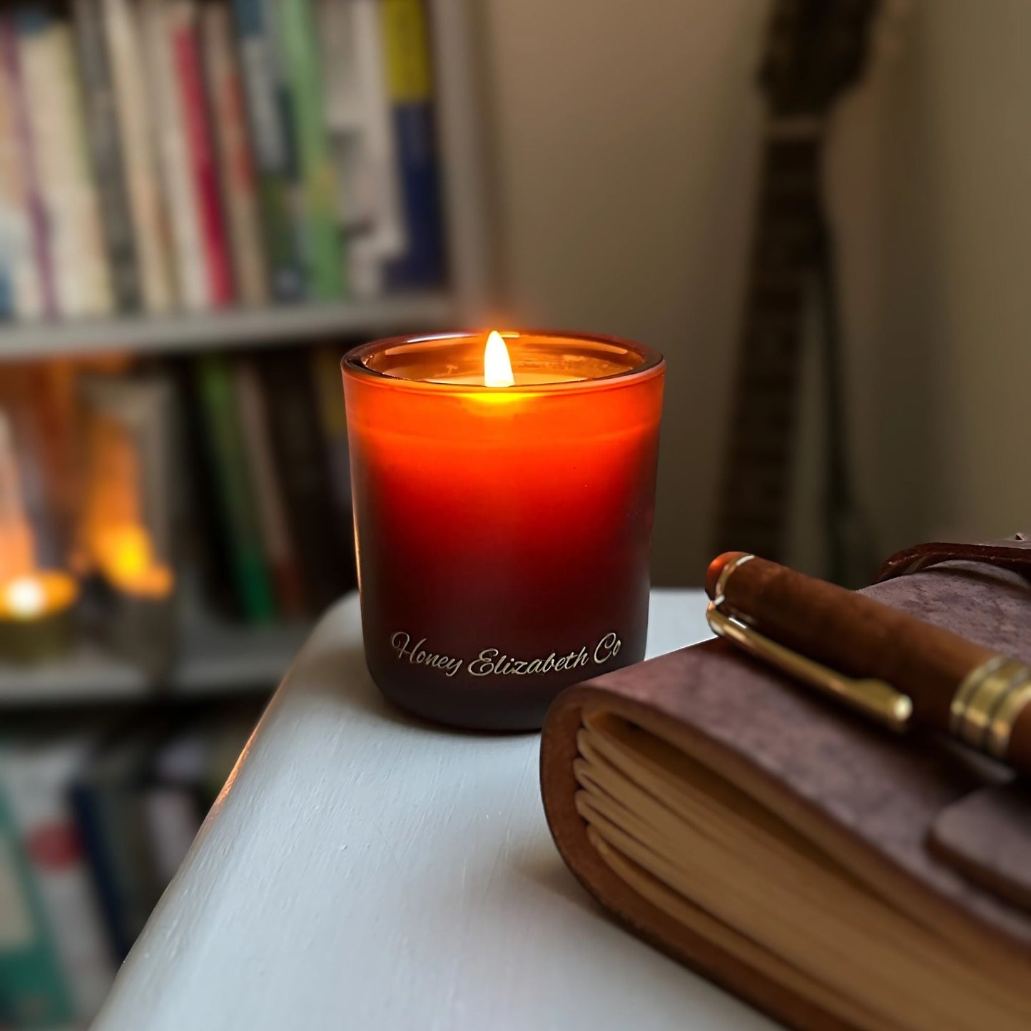 Robin Lorraine candle - grounded glow, beeswax blend